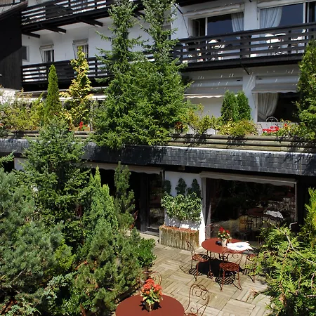 酒店 Mont Blanc 梅杰夫